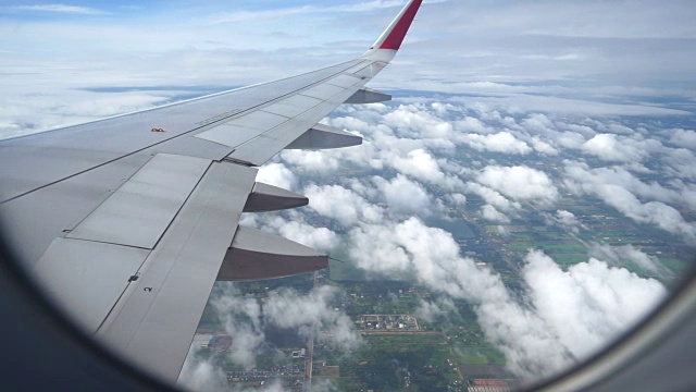 飞机在空中飞行视频素材