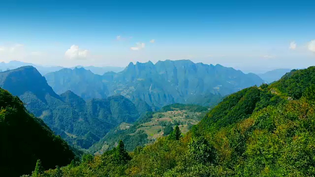 航空拍摄的山谷视频素材