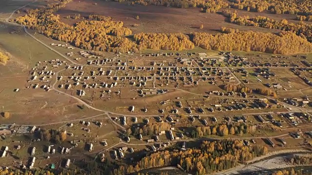 中国新疆河姆村的风景视频素材