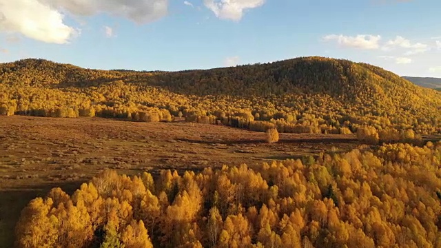 中国新疆河姆村的风景视频素材