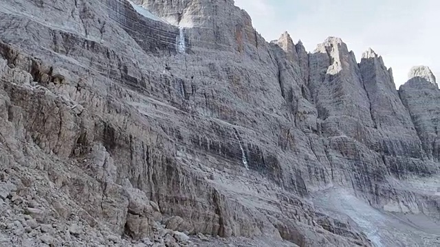 布伦塔白云石山的山峰。Trentino、意大利视频素材