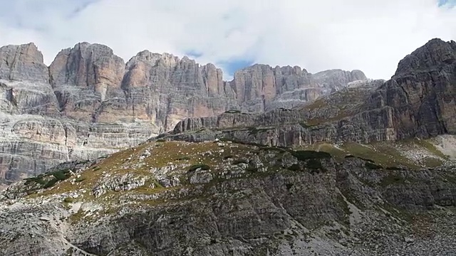 一览著名的白云石山峰，布伦塔。Trentino、意大利视频素材