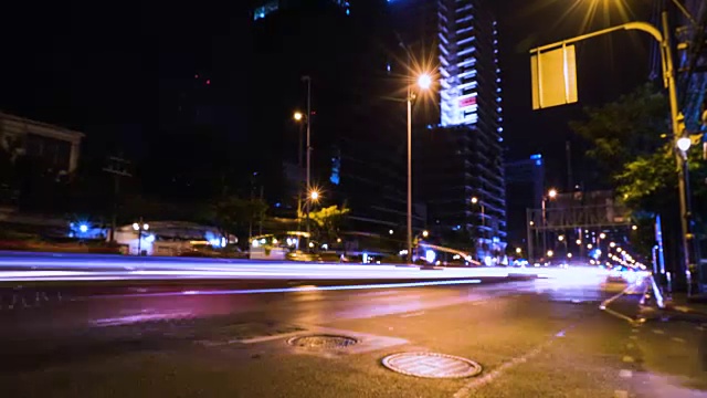 时间流逝，曼谷夜幕降临。概念:里程碑、旅游。视频素材