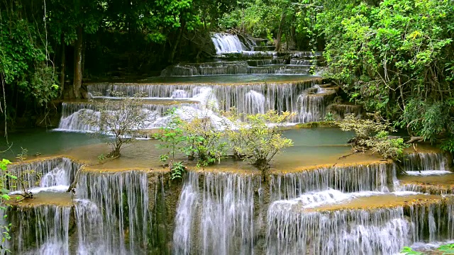 泰国Huay Mae Khamin瀑布视频素材