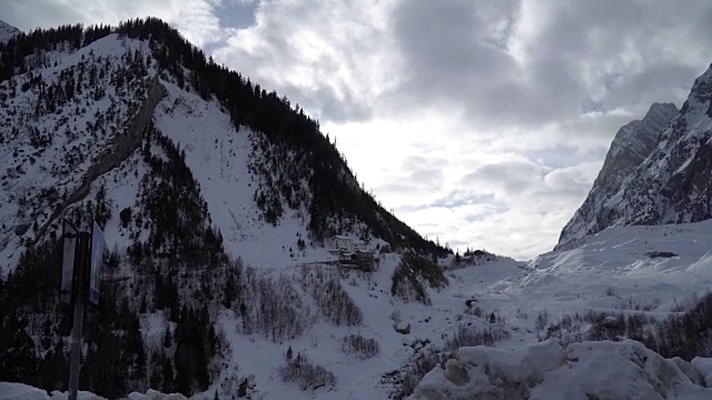 高山景观与雾霾视频素材