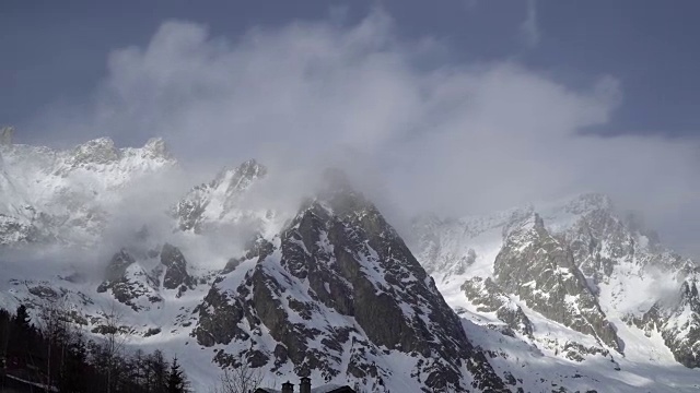 高山景观与雾霾视频素材