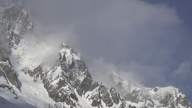 高山景观与雾霾视频素材