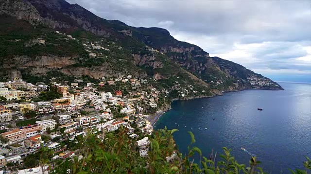 意大利地中海沿岸的阿马尔菲海岸城市景观视频素材