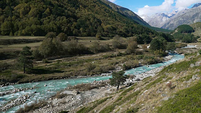 高加索山河景观视频素材