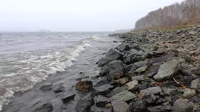 石海滩。第一场雪视频素材