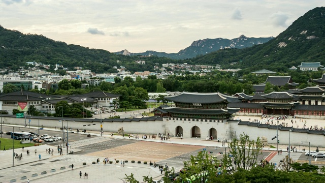 京福宫(朝鲜王朝的皇宫)位于首尔市中心视频素材