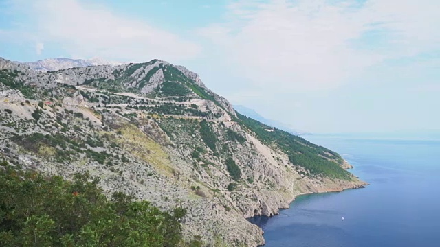 山和海。地中海沿岸。视频素材