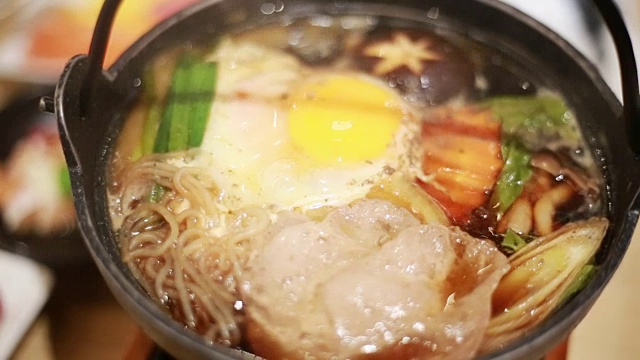 日本Sukiyaki, nabe视频素材