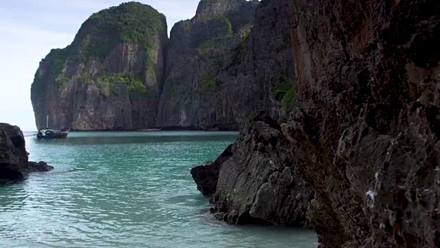 玛雅湾皮皮雷岛，泰国甲米视频素材