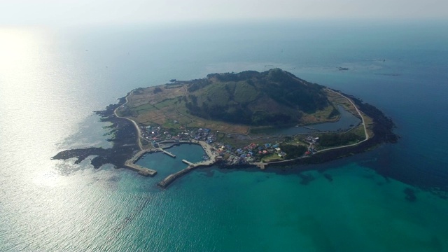 比阳岛(著名的旅游景点)在济州岛视频素材