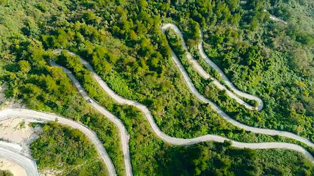 山路弯道鸟瞰图视频素材