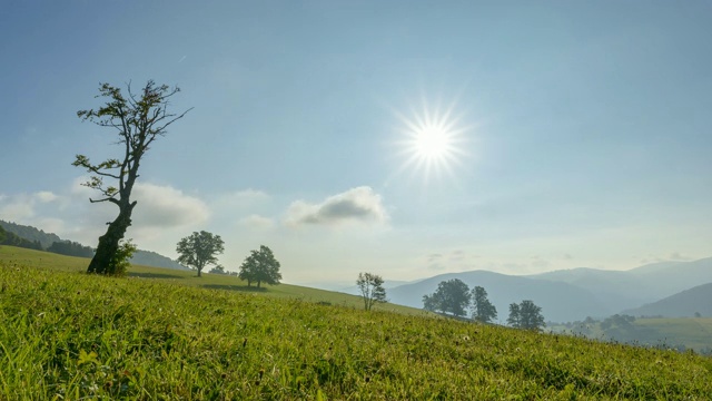 风景日出，Schauinsland山，弗莱堡im Breisgau，黑森林，Baden-Württemberg，德国视频素材