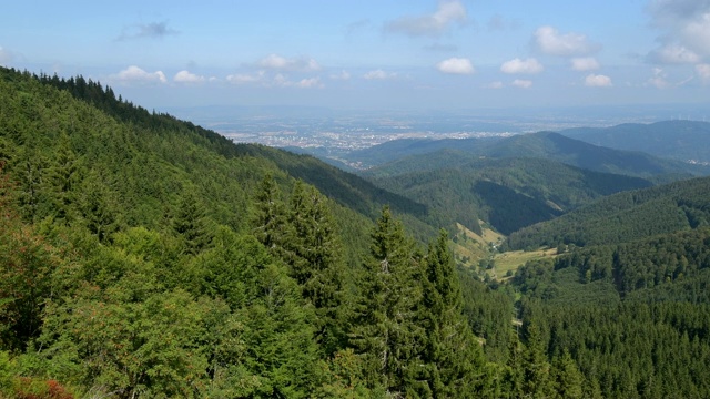 从Schauinsland山，Freiburg im Breisgau，黑森林，Baden-Württemberg，德国视频素材