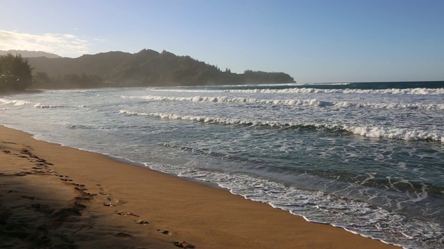 哈纳雷湾的海滩视频素材