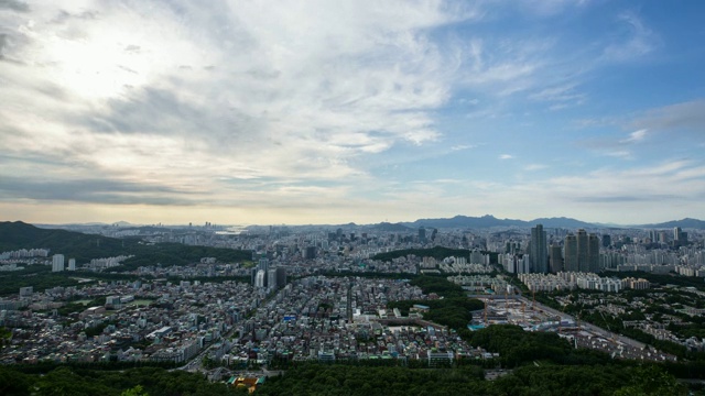 首尔江南区的城市建筑和公寓视频素材