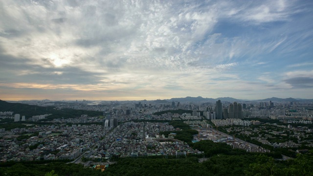 首尔江南区的城市建筑和公寓视频素材