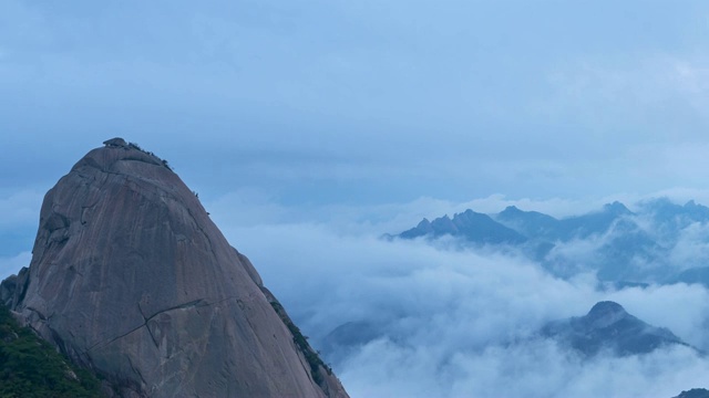 汉城北韩山的日出时间。北山国家公园，韩国。视频素材