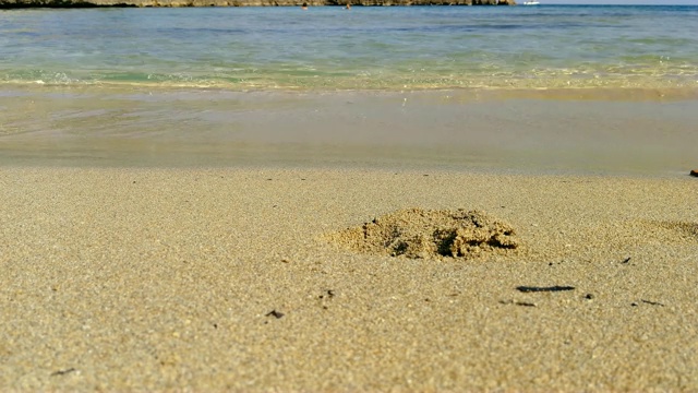 Costa Merlata海滩和它在意大利Ostuni Salento的海湾视频素材