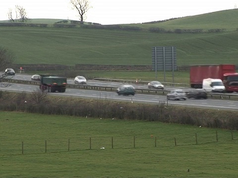 英国高速公路侧道1视频素材