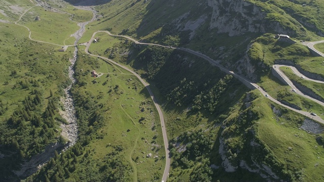 瑞士阿尔卑斯山的道路视频素材