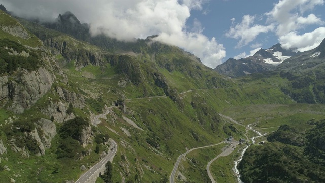 瑞士阿尔卑斯山的道路视频素材