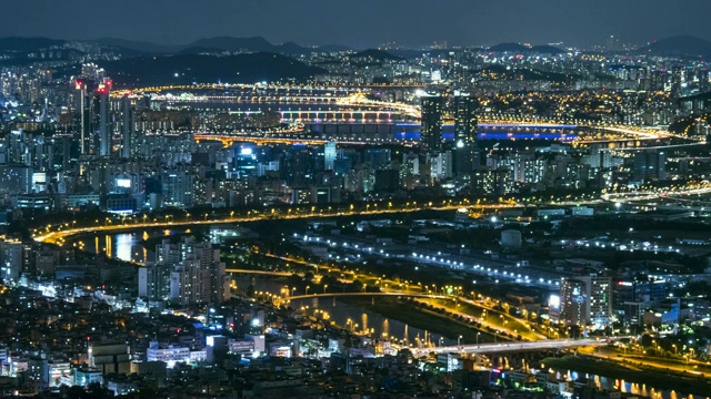 汉江城楼夜景，首尔视频素材