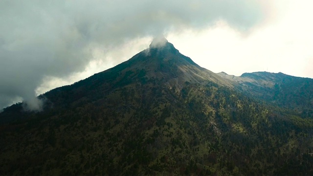 山峰空中视频素材