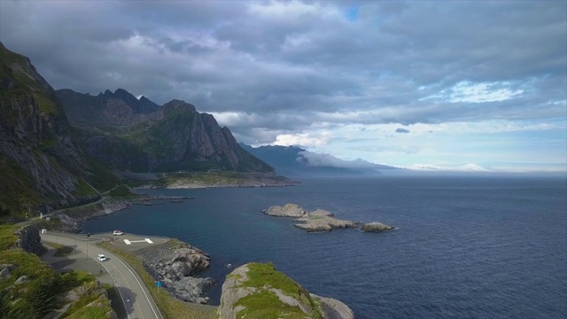 飞越罗浮敦群岛海岸视频素材