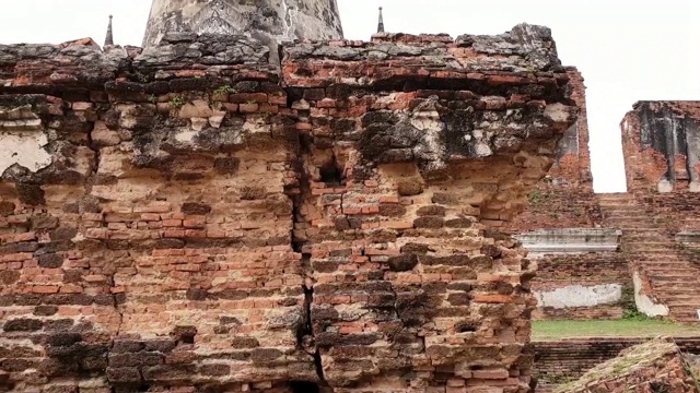 位于泰国大城府的佛寺世界遗产，建于泰国大城府早期视频素材