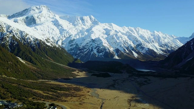 4 k。奥拉基库克山国家公园鸟瞰图，新西兰南岛最受欢迎的旅游目的地之一。视频素材