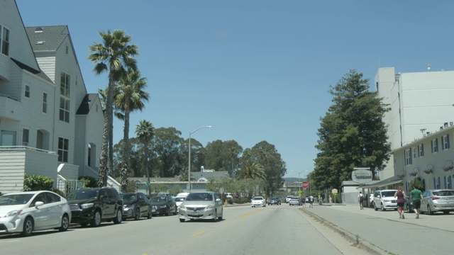 夏天去西崖路旅行?美国加利福尼亚州圣克鲁斯市，美国，北美洲视频素材