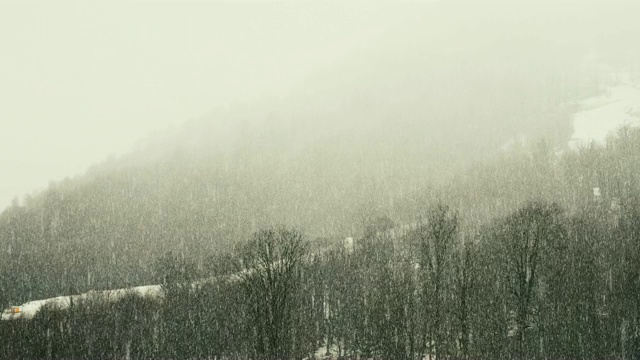 21、强雪在山，雪落一墙，4k视频素材