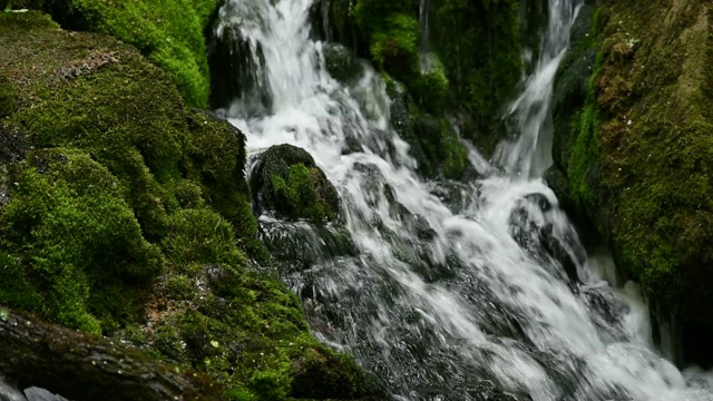 山区河流视频下载