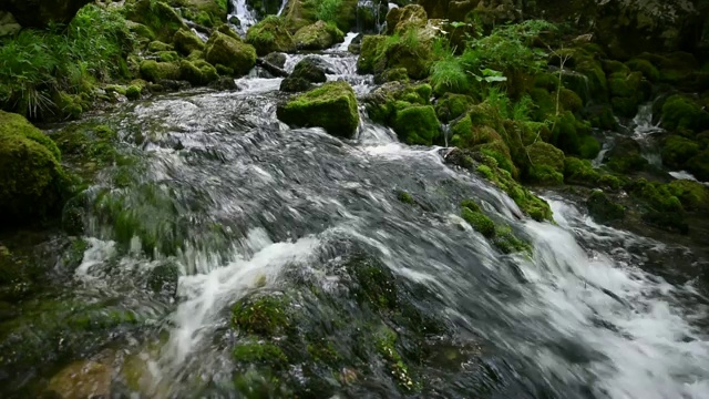 山区河流视频下载