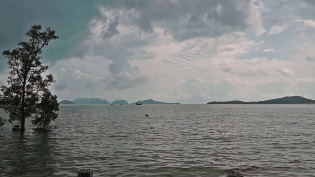 雨季季风季节，老城，Ko Lanta，泰国视频素材