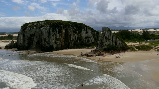 Praia da Guarita，托雷斯，RS，巴西的4k视频视频下载