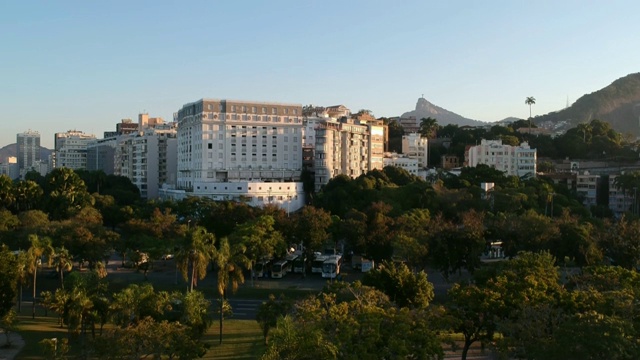 鸟瞰城市的里约热内卢de Janeiro -巴西。视频素材