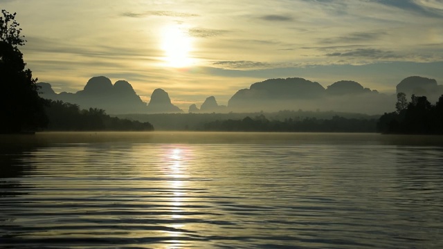 泰国甲米的海景。视频素材