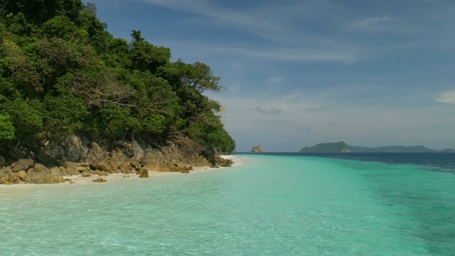 安达曼海景泰国海滩风景优美。热带度假天堂岛旅游概念。视频素材