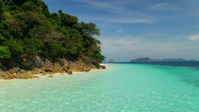 安达曼海景泰国海滩风景优美。热带度假天堂岛旅游概念。视频素材