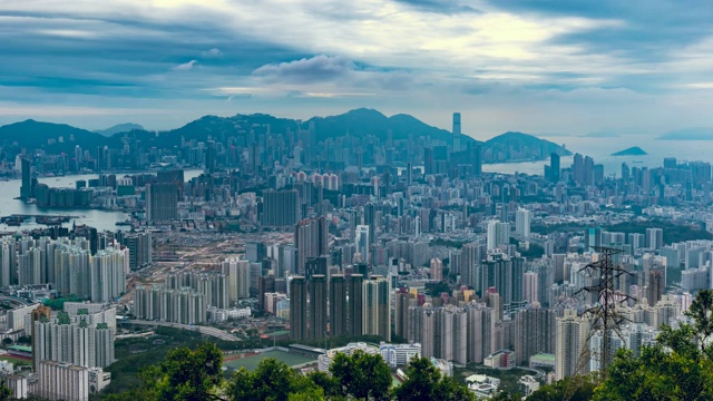 香港城市天际线景观从九龙山顶-时间推移视频素材