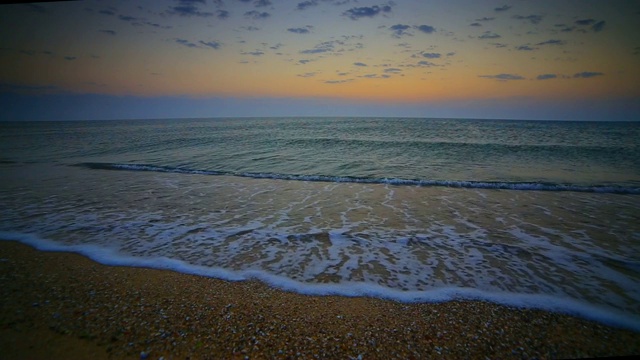 海滩上的日出视频素材