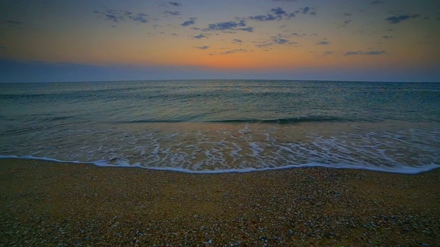 海滩上的日出视频素材