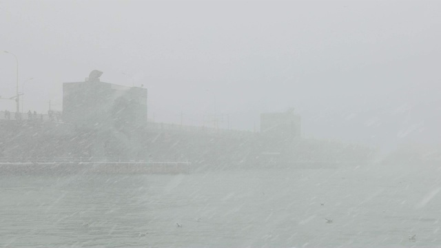 加拉塔的下雪天，İstanbul，土耳其视频素材