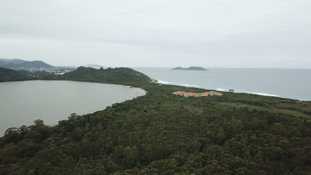 在巴西的Lagoa do Peri公园Florianópolis视频素材